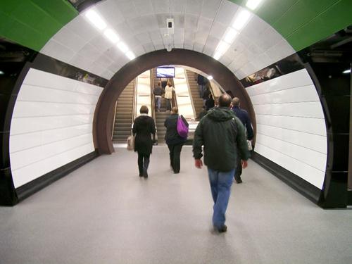 stonblend seamless flooring in metro station